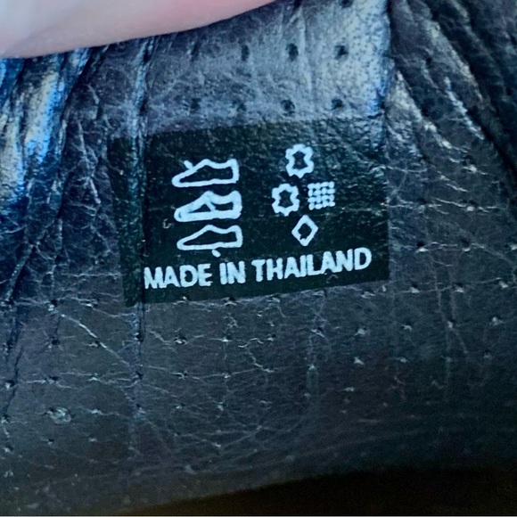 Men’s navy leather Ecco shoes - Picture 7 of 10